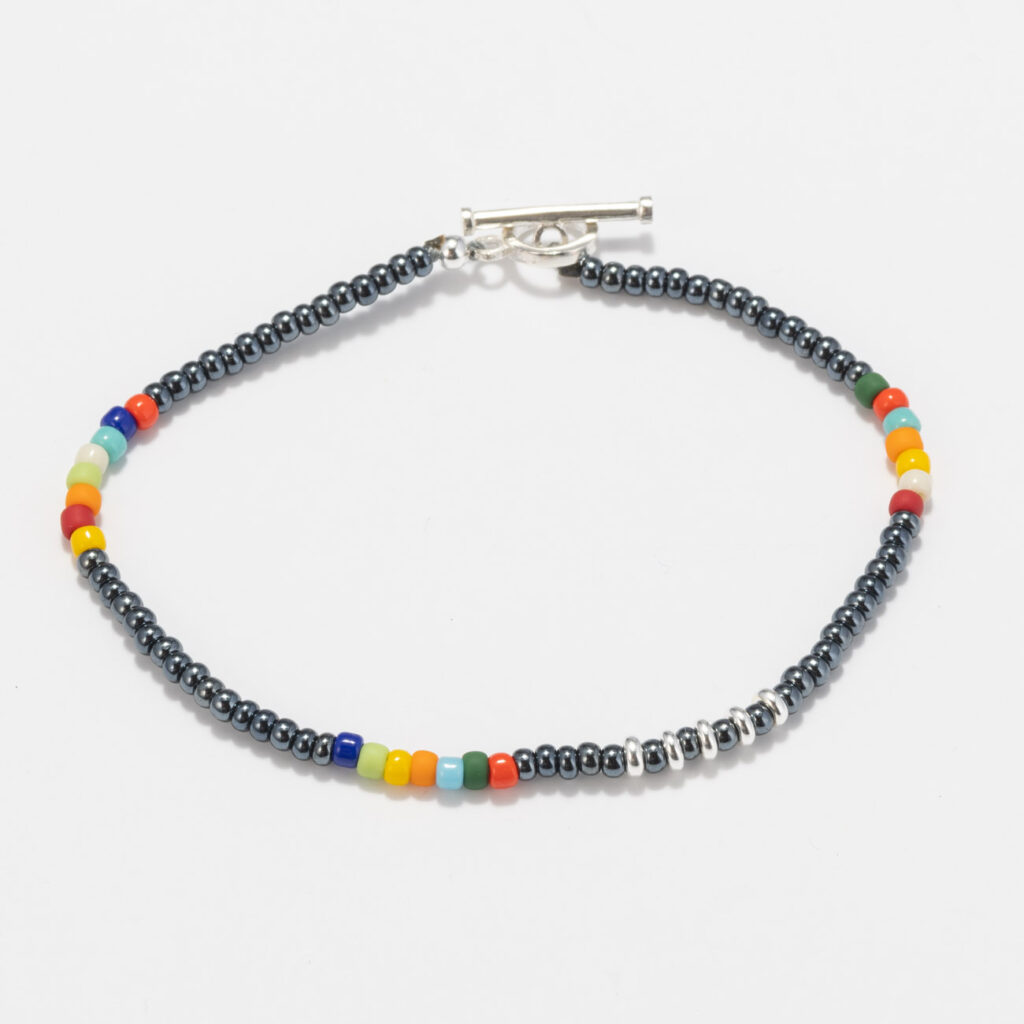 seed-beads-and-toho-color-silver-oskar-gydell